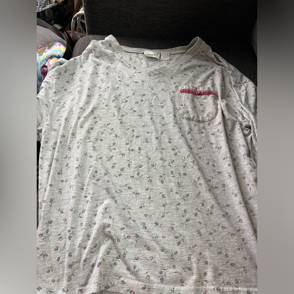 Vintage fashion bug floral tee shirt really cute and comfy please support